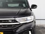 Volkswagen T-Roc 1.5 TSI R-Line Business 150pk DSG | Black Style | LED Matrix | Panoramadak | Elektrische achterklep | Cruise control | Camera | Stoel- & stuurverwarming |