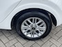 Kia Picanto 1.0 DPi DynamicLine Navigatie ( Via Apple Carplay/Android auto ), 14"Lm, Stoel/Stuurverwarming, Achteruitrijcamera