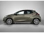 Toyota Yaris 1.5 Hybrid 130 Executive | BTW voertuig | Dodehoek detectie | Stoel+stuurverwarming | Parkeersensoren voor+achter | Climate Control | Cruise Control Adaptive |
