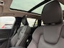 Volvo V60 2.0 B3 Business Pro | Trekhaak | Panoramadak | Achteruitrijcamera | Parkeersensoren | Lederen Bekleding | Stoelverwarming | Keyless Entry | Elektrische Achterklep | Elektrisch Verstelbare Voorstoelen | Navigatie | Apple Carplay | Android Auto