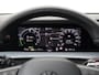 Volkswagen Tayron 1.5 eHybrid R-Line Edition 272pk DSG | Black Style | Lederen bekleding | Trekhaak | Panoramadak | Harman Kardon | 360 Camera | Head-Up Display | Elektrische achterklep |