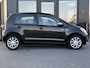 Volkswagen Up! 1.0 Club Airco | Navi | Verw. stoelemn | Nwe APK