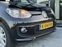 Volkswagen Up! 1.0 Club Airco | Navi | Verw. stoelemn | Nwe APK
