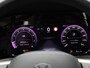 Volkswagen Golf 1.5 eTSI R-Line 150 PK | Automaat | Climate Control | Stoelverwarming | Stuurverwarming | Adaptive Cruise Control | Lane Assist | Achteruitrijcamera | All Season banden |