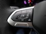 Volkswagen Golf 1.5 eTSI R-Line 150 PK | Automaat | Climate Control | Stoelverwarming | Stuurverwarming | Adaptive Cruise Control | Lane Assist | Achteruitrijcamera | All Season banden |
