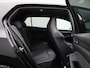 Volkswagen Golf 1.5 eTSI R-Line 150 PK | Automaat | Climate Control | Stoelverwarming | Stuurverwarming | Adaptive Cruise Control | Lane Assist | Achteruitrijcamera | All Season banden |