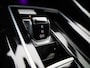 Volkswagen Golf 1.5 eTSI R-Line 150 PK | Automaat | Climate Control | Stoelverwarming | Stuurverwarming | Adaptive Cruise Control | Lane Assist | Achteruitrijcamera | All Season banden |