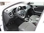 Kia Xceed 1.5 T-GDI MHEV DynamicLine NAVIGATIE, ACHTERUITRIJCAMERA, DEALER ONDERHOUDEN