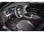 Mercedes-Benz C-klasse 180 AMG Line | Achteruitrijcamera | Panorama-schuifdak | Sfeerverlichting | Nightpakket | Stoelverwarming