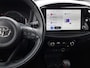 Toyota Aygo X 1.0 VVT-i S-CVT Premium | Stoelverwarming | Climate Control | Cruise control adaptive | Achteruitijcamera | Draadloze telefoonlader | Keyless Entry/Start |