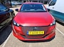 Peugeot e-208 EV Allure 50 kWh | Navigatie By App | Climate Control | Parkeersensoren | Cruise Control | !!