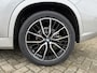 BMW X1 sDrive20i M Sport Trekhaak LED Carplay Achteruitrijcamera PDC Trekhaak 1800 KG Trekgewicht 19 Inch 4Seizoenenbanden DAB Shadow-line