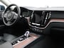 Volvo XC60 B5 AUT(8) ULTIMATE BRIGHT LUCHTVERING SCHUIFDAK MASSAGE B&W AUDIO TREKHAAK