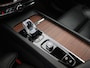 Volvo XC60 B5 AUT(8) ULTIMATE BRIGHT LUCHTVERING SCHUIFDAK MASSAGE B&W AUDIO TREKHAAK