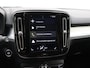 Volvo XC40 T4 AUT(8) MOMENTUM PRO KEYLESS NAVI TREKHAAK DAB+