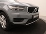 Volvo XC40 T4 AUT(8) MOMENTUM PRO KEYLESS NAVI TREKHAAK DAB+