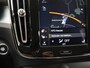 Volvo XC40 T4 AUT(8) MOMENTUM PRO KEYLESS NAVI TREKHAAK DAB+
