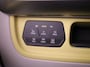 Volkswagen ID. Buzz Pro 86 kWh LWB 7p. 286 pk | SoH 96,36% |Navigatie | Panoramadak | Trekhaak (wegklapbaar) | Parkeersensoren (Park assist) | Rondomzicht camera | Elektr. schuifdeuren | Stoelverwarming |