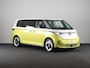 Volkswagen ID. Buzz Pro 86 kWh LWB 7p. 286 pk | SoH 96,36% |Navigatie | Panoramadak | Trekhaak (wegklapbaar) | Parkeersensoren (Park assist) | Rondomzicht camera | Elektr. schuifdeuren | Stoelverwarming |