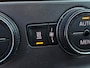 Volkswagen Golf 1.4 TSI - LOUNGE / XENON / CARPLAY / STANDKACHEL / STOELVERWARMING / PARKEERSENSOREN V+A / NIEUWE REMMEN & BEURT !