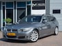 BMW 3-Serie Touring 330xi High Executive|Aut.|Navi|Sportstoelen|Stoelv.|M-stuur|Xenon|Trekh.|NAP