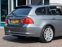 BMW 3-Serie Touring 330xi High Executive|Aut.|Navi|Sportstoelen|Stoelv.|M-stuur|Xenon|Trekh.|NAP