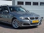 BMW 3-Serie Touring 330xi High Executive|Aut.|Navi|Sportstoelen|Stoelv.|M-stuur|Xenon|Trekh.|NAP