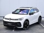 Volkswagen Tiguan 1.5 eHybrid R-Line Edition 272pk DSG | Black Style | Lederen bekleding | LED Matrix | 360 Camera | Panoramdak | Trekhaak | Head-Up Display | Stoel- & stuurverwarming |