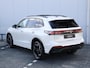Volkswagen Tiguan 1.5 eHybrid R-Line Edition 272pk DSG | Black Style | Lederen bekleding | LED Matrix | 360 Camera | Panoramdak | Trekhaak | Head-Up Display | Stoel- & stuurverwarming |