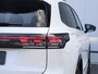 Volkswagen Tiguan 1.5 eHybrid R-Line Edition 272pk DSG | Black Style | Lederen bekleding | LED Matrix | 360 Camera | Panoramdak | Trekhaak | Head-Up Display | Stoel- & stuurverwarming |