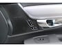 Volvo V90 2.0 T4 190PK R-Design | PANORAMISCH SCHUIF/KANTEL DAK | HARMAN KARDON PREMIUM AUDIO | ELEKTRSICHE VOORSTOELEN MET GEHEUGEN FUNCTIE | STOEL/STUUR VERWARMING | ACHTERBANK VERWARMING | HEAD-UP DISPLAY | MISTLAMPEN VOOR | KEYLESS ENTRY / START | APPLE CARPLAY | ADROID AUTO | ELEKTRISCH BEDIENBARE ACHTERKLEP | ACHTERUITRIJCAMERA | STANDKACHEL |