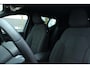 Volvo XC40 Recharge Core | Verwarmbare voorstoelen en stuurwiel | Warmtepomp | All season banden | DAB ontvanger | Draadloze lader telefoon