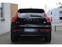 Volvo XC40 Recharge Core | Verwarmbare voorstoelen en stuurwiel | Warmtepomp | All season banden | DAB ontvanger | Draadloze lader telefoon