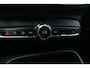 Volvo XC40 Recharge Core | Verwarmbare voorstoelen en stuurwiel | Warmtepomp | All season banden | DAB ontvanger | Draadloze lader telefoon