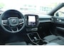 Volvo XC40 Recharge Core | Verwarmbare voorstoelen en stuurwiel | Warmtepomp | All season banden | DAB ontvanger | Draadloze lader telefoon