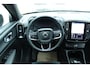 Volvo XC40 Recharge Core | Verwarmbare voorstoelen en stuurwiel | Warmtepomp | All season banden | DAB ontvanger | Draadloze lader telefoon