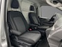 Volkswagen Transporter T7 2.0 TDI 150pk Automaat L2 Bulli Dubbele Cabine | Achterdeuren |360gr Camera | Apple Carplay / Android Auto | ACC | IQ.Light Matrix LED | Keyless | Stoelverwarming