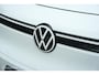Volkswagen ID.4 First 77 kWh | SOH 89,7% | Stoel en stuurwielverwarming | Trekhaak | LED | CarPlay | Ambiant | ACC | ID Light |