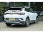 Volkswagen ID.4 First 77 kWh | SOH 89,7% | Stoel en stuurwielverwarming | Trekhaak | LED | CarPlay | Ambiant | ACC | ID Light |
