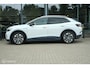 Volkswagen ID.4 First 77 kWh | SOH 89,7% | Stoel en stuurwielverwarming | Trekhaak | LED | CarPlay | Ambiant | ACC | ID Light |