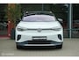 Volkswagen ID.4 First 77 kWh | SOH 89,7% | Stoel en stuurwielverwarming | Trekhaak | LED | CarPlay | Ambiant | ACC | ID Light |