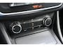 Mercedes-Benz GLA 200 Ambition Trekhaak Stoelverwarming
