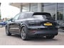 Porsche Cayenne 3.0 E-Hybrid 462pk Platinum Edition | SoH 85% | Sport Chrono | Trekhaak | Luchtvering | Panoramadak