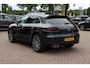 Porsche Macan 2.0 / Panoramadak / Camera / Luchtvering / Sportchrono / Bose / 21'' / Leder / Navigatie / Comfortstoelen / DAB / Stoelverwarming / Cruise Control