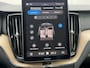 Volvo XC60 2.0 T8 455 pk AWD Ultra Bright Facelift model 2026 ! Trekhaak Bowers Wilkins Comfortstoelen Nappa leer + Massage + Ventilatie 360 Camera Panoramadak 20 Inch Velgen Pilot Assist ACC BLIS Apple Carplay Android Auto Full Led Ram Vol Opties en in Nieuwstaat ! Long Range 1e Eigenaar BTW Auto