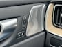 Volvo XC60 2.0 T8 455 pk AWD Ultra Bright Facelift model 2026 ! Trekhaak Bowers Wilkins Comfortstoelen Nappa leer + Massage + Ventilatie 360 Camera Panoramadak 20 Inch Velgen Pilot Assist ACC BLIS Apple Carplay Android Auto Full Led Ram Vol Opties en in Nieuwstaat ! Long Range 1e Eigenaar BTW Auto