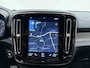 Volvo XC40 B4 211pk Automaat R-Design / Adapt. Cruise / Stoelverwarming / Trekhaak / 19'' / DAB / Alarm 3 / PDC + Camera / Lane Keeping Aid /