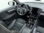 Volvo XC40 B4 211pk Automaat R-Design / Adapt. Cruise / Stoelverwarming / Trekhaak / 19'' / DAB / Alarm 3 / PDC + Camera / Lane Keeping Aid /