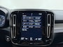 Volvo XC40 B4 211pk Automaat R-Design / Adapt. Cruise / Stoelverwarming / Trekhaak / 19'' / DAB / Alarm 3 / PDC + Camera / Lane Keeping Aid /