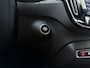 Volvo XC40 B4 211pk Automaat R-Design / Adapt. Cruise / Stoelverwarming / Trekhaak / 19'' / DAB / Alarm 3 / PDC + Camera / Lane Keeping Aid /